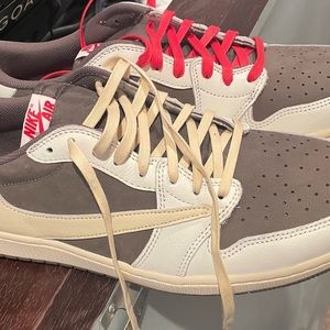 Travis Scott Reverse Mochas